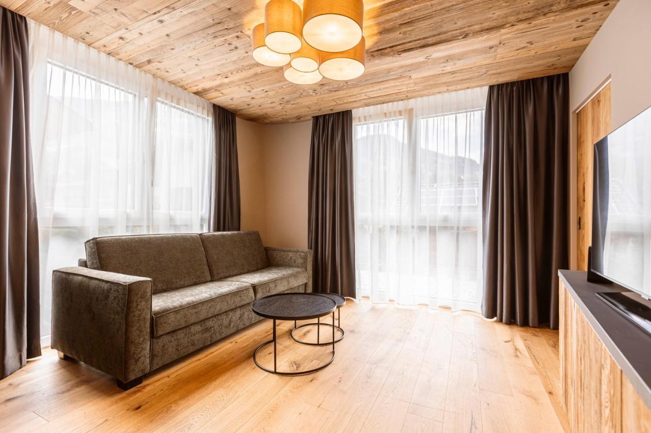 Zillertal Suites Fuegen By Alps Resorts Zewnętrze zdjęcie