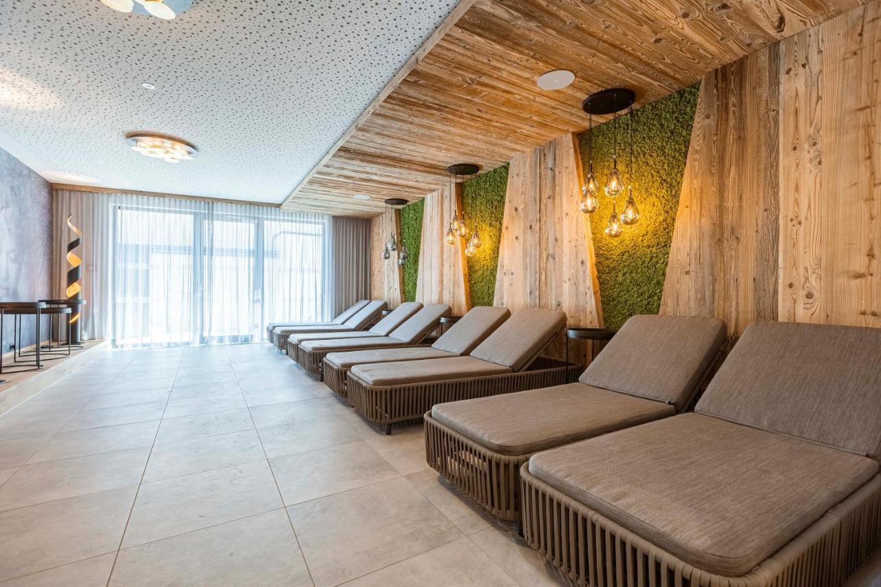 Zillertal Suites Fuegen By Alps Resorts Zewnętrze zdjęcie