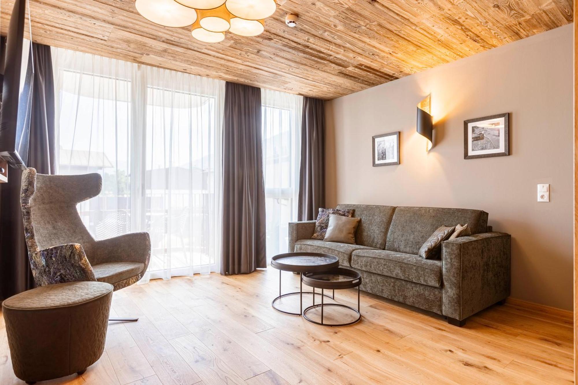 Zillertal Suites Fuegen By Alps Resorts Zewnętrze zdjęcie